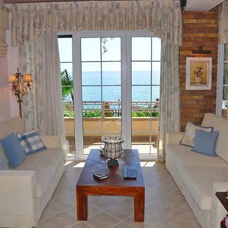 Villa Romantica Perama  Exterior photo